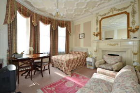 La Suite South